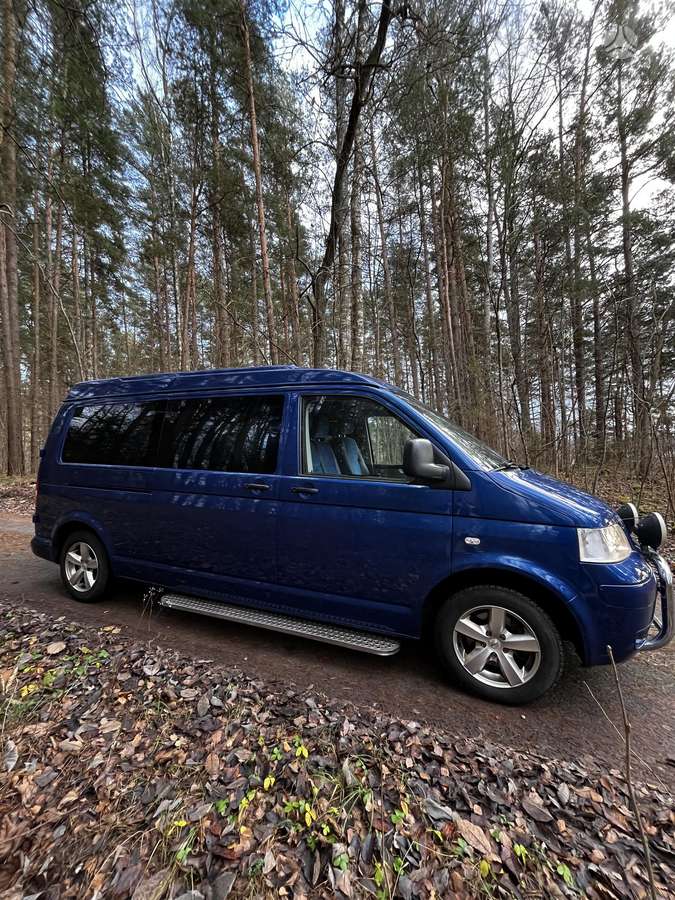 Volkswagen Transporter 2009 — вигляд ззаду
