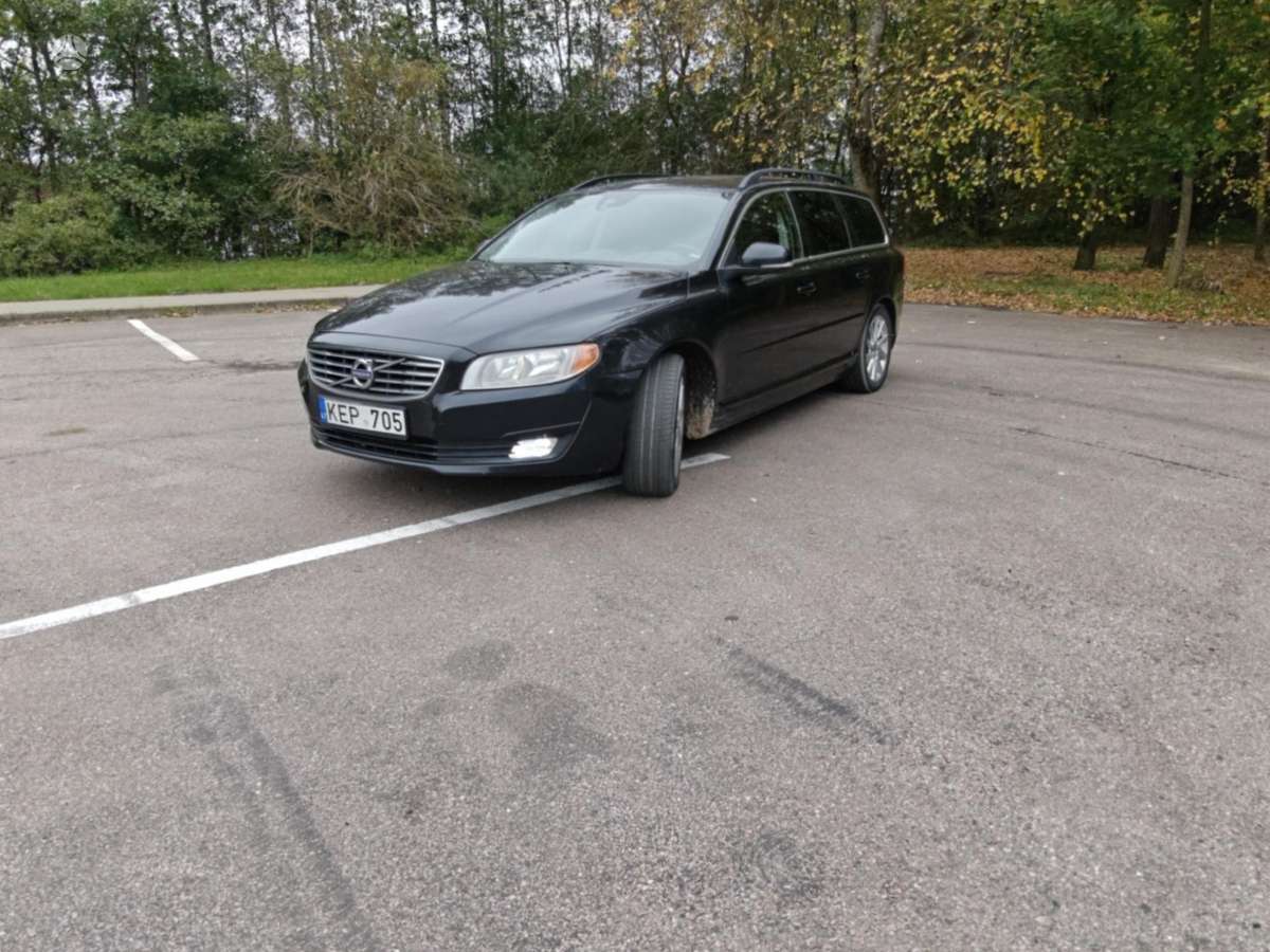 Volvo V70 2014 — салон