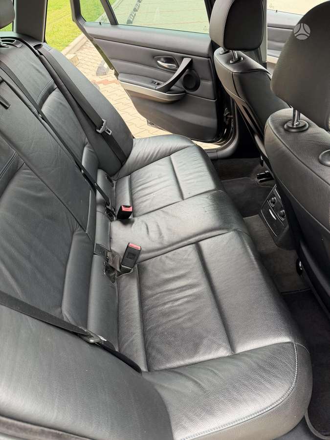 BMW 318 2007 — photo 10