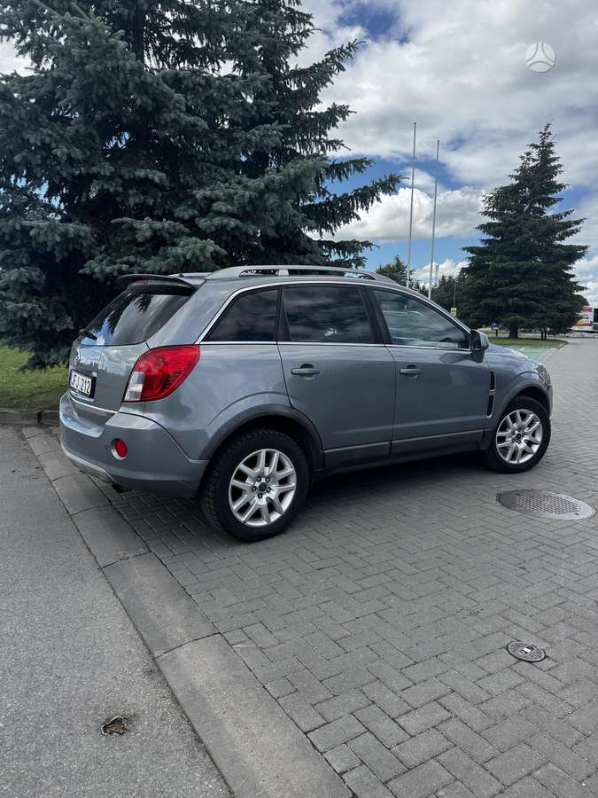 Opel Antara 2012 — салон