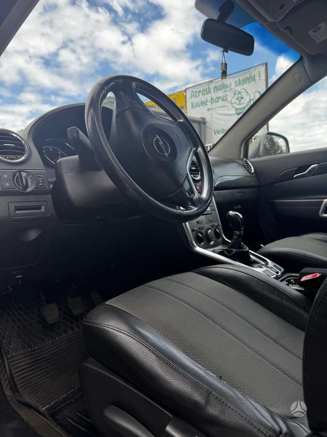 Opel Antara 2012 — двигун 2231 cm³, 163 HP (120kW)