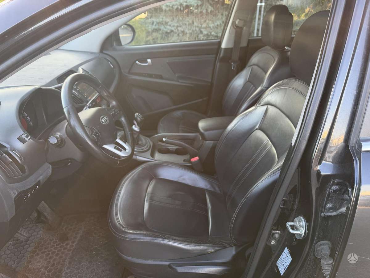 Kia Sportage 2011 — photo 10