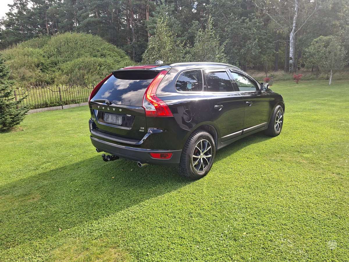 Volvo XC60 2009 — rear view