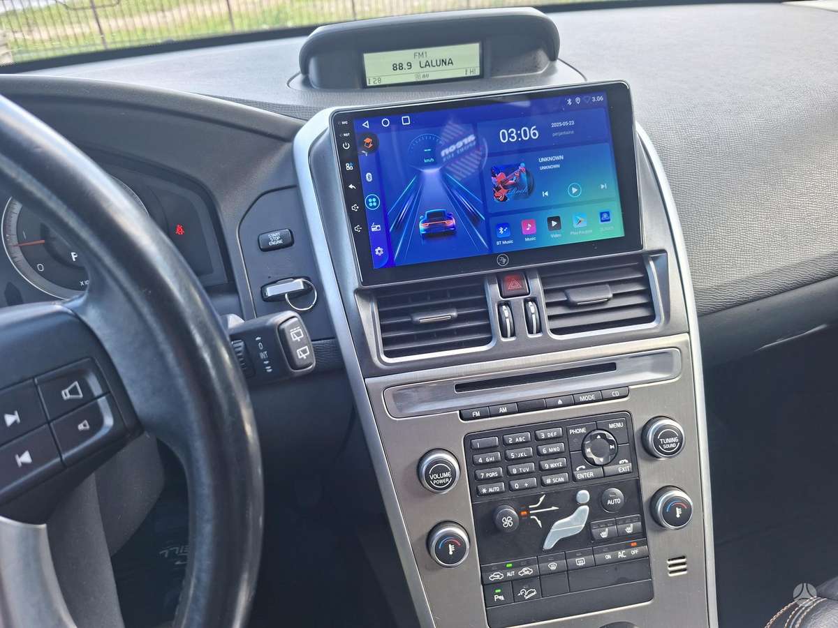 Volvo XC60 2009 — photo 8