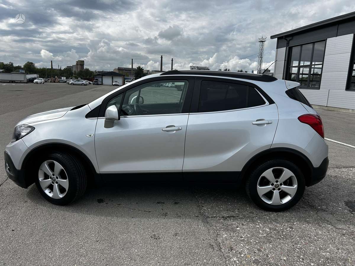 Opel Mokka 2015 — rear view