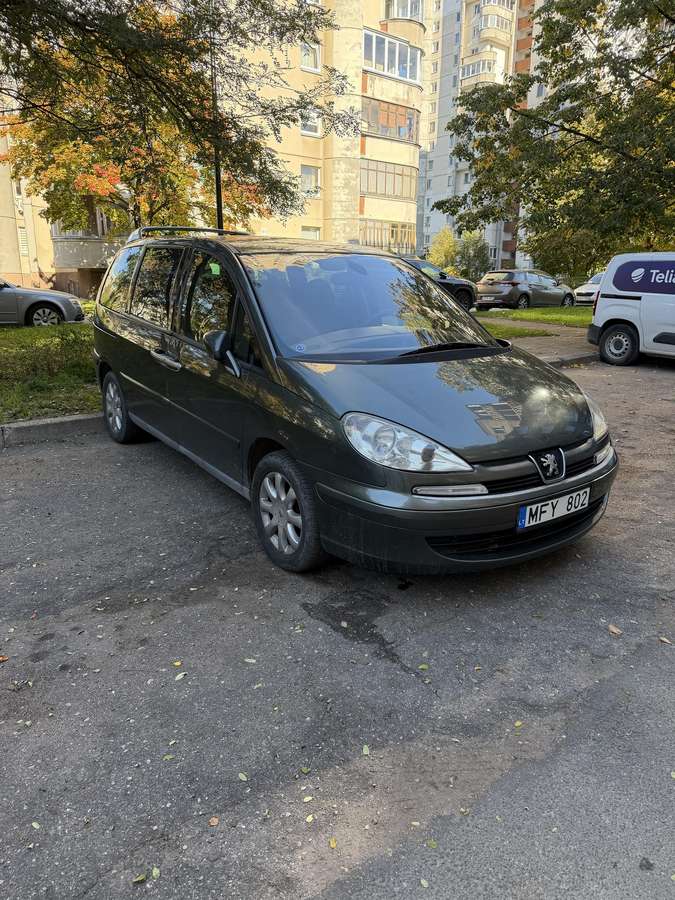 Peugeot 807 2006 — rear view