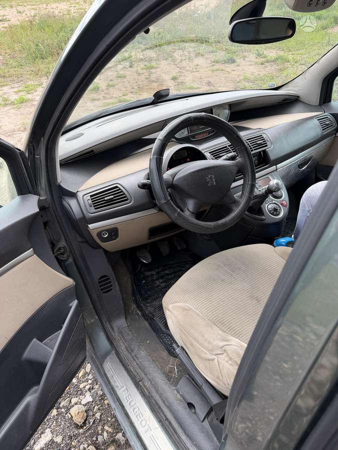 Peugeot 807 2006 — двигун 2179 cm³, 128 HP (94kW)