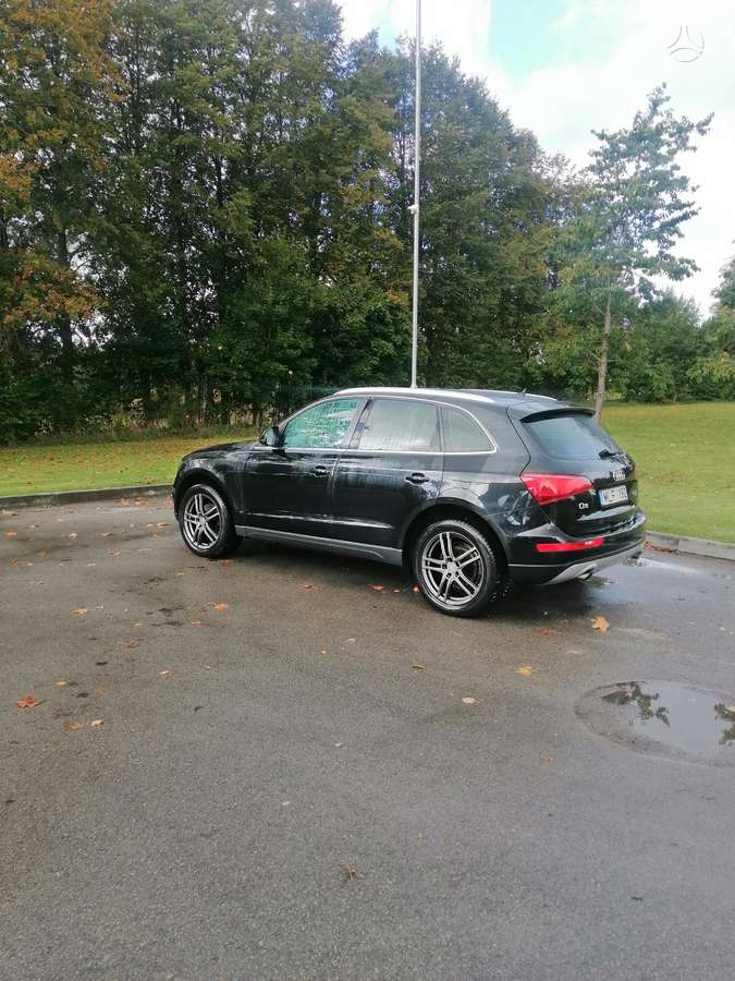 Audi Q5 2009 — двигун 1984 cm³, 211 HP (155kW)