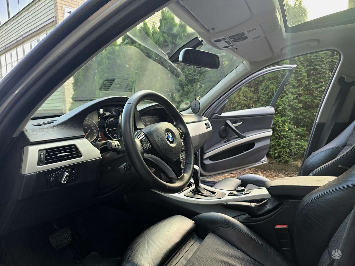 BMW 320 2008 — photo 7