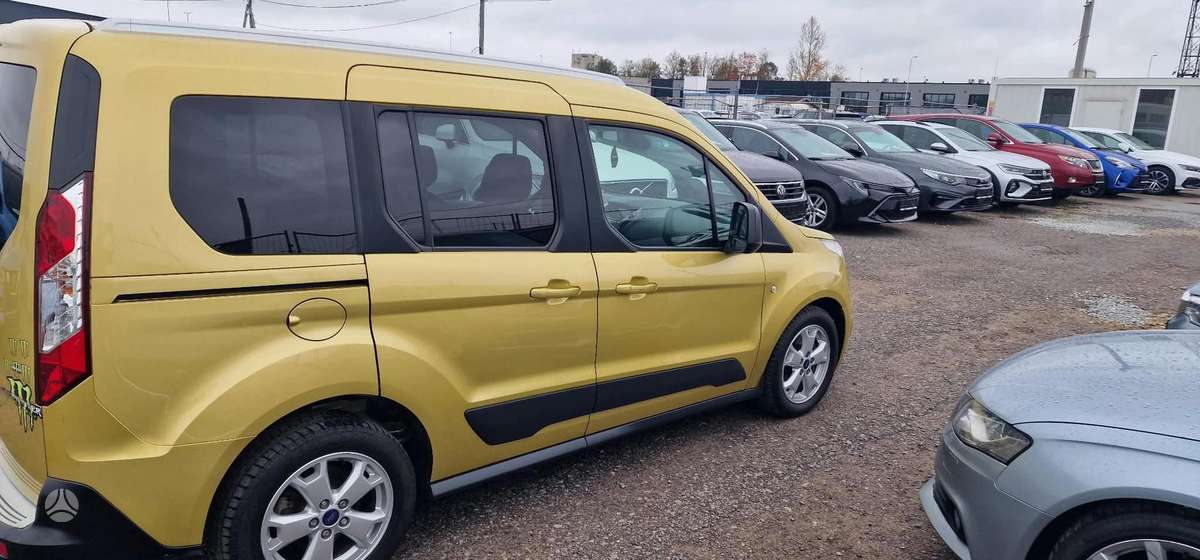 Ford Tourneo 2015 — двигун 1600 cm³, 95 HP (70kW)
