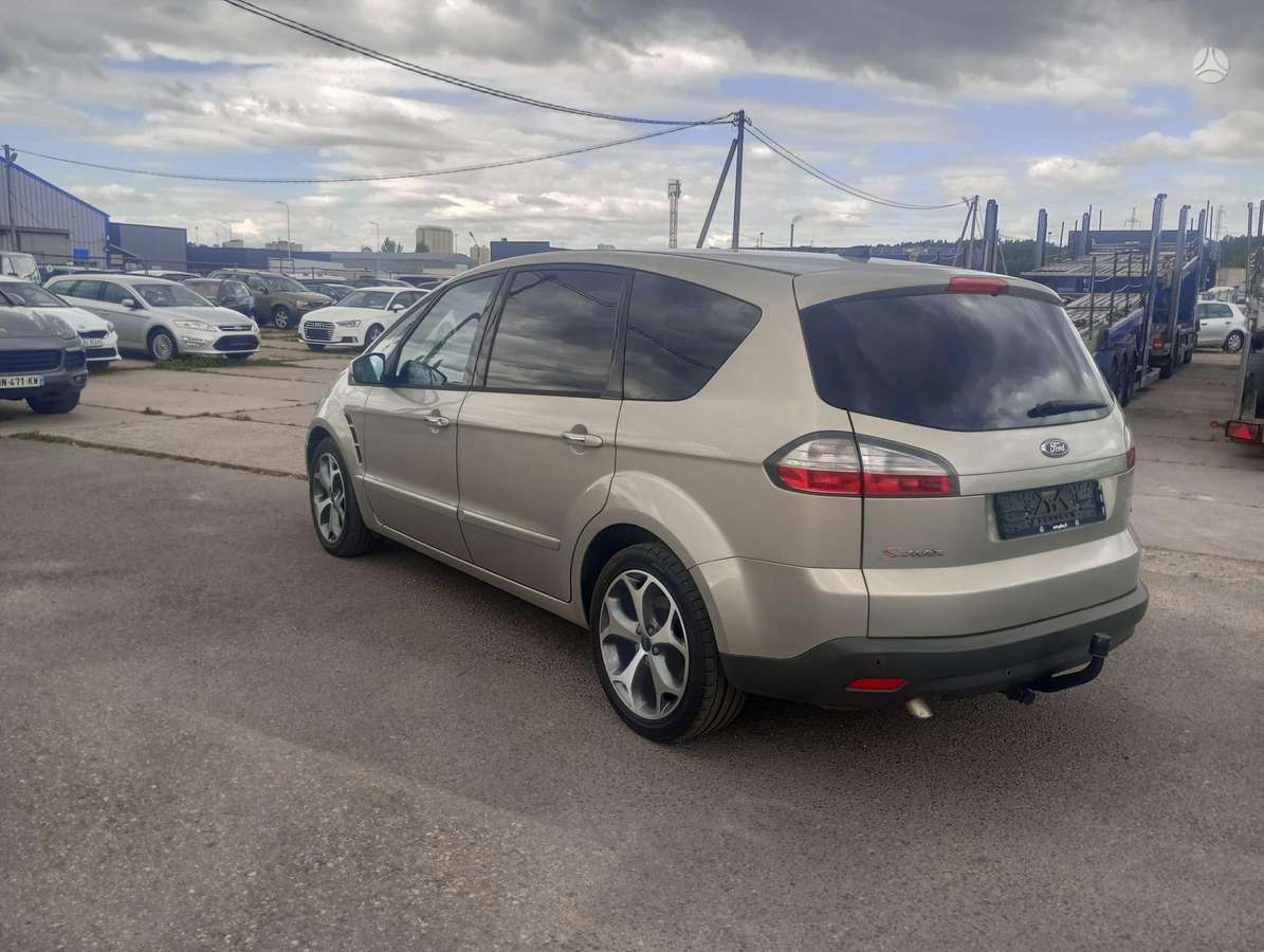 Ford S-MAX 2009 — engine 2000 cm³, 136 HP (100kW)