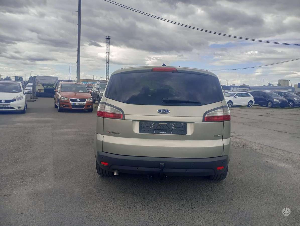 Ford S-MAX 2009 — photo 7