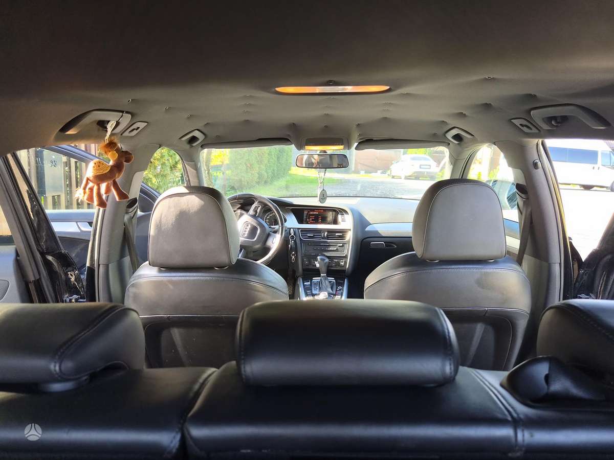 Audi A4 2008 — photo 12