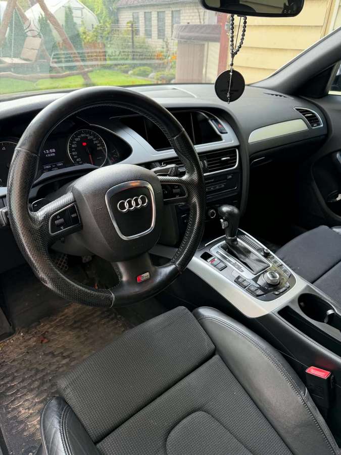 Audi A4 2008 — photo 18