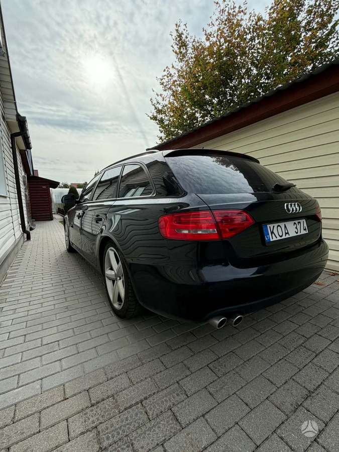 Audi A4 2008 — interior