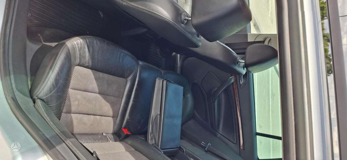 Skoda Octavia 2011 — interior