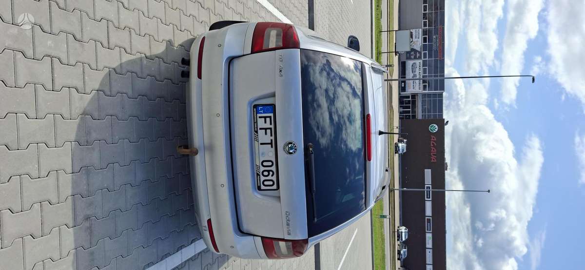 Skoda Octavia 2011 — photo 9