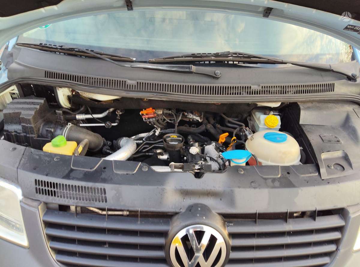 Volkswagen Transporter 2007 — photo 18