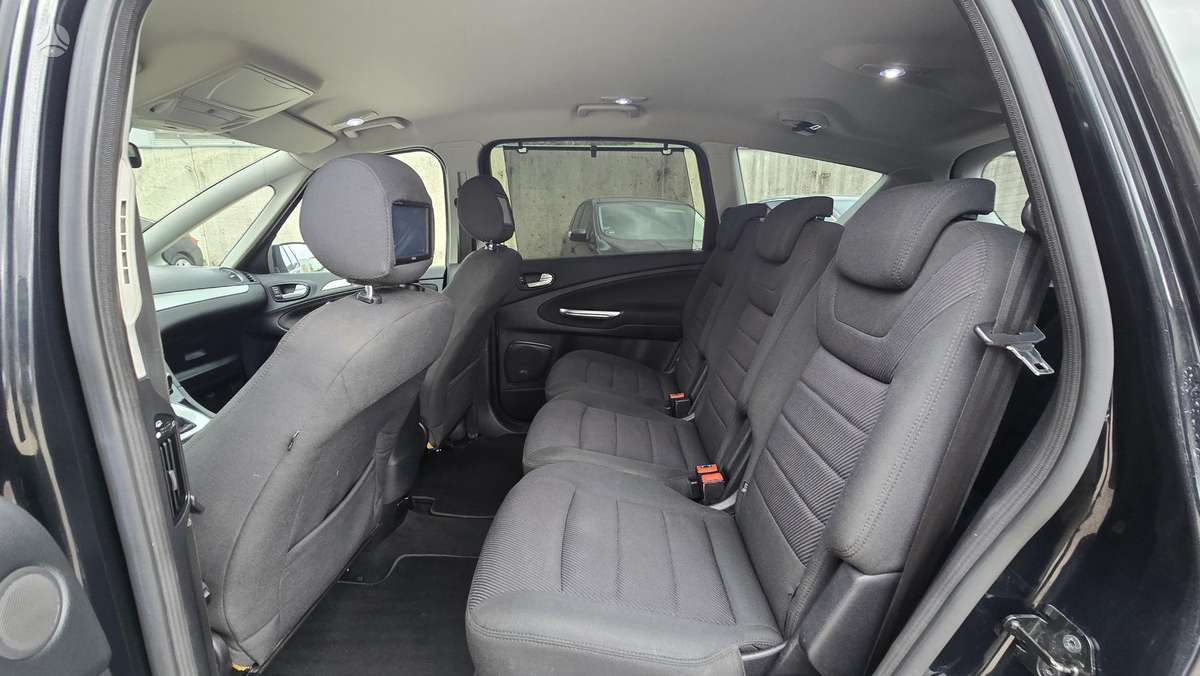 Ford S-MAX 2010 — фото 16