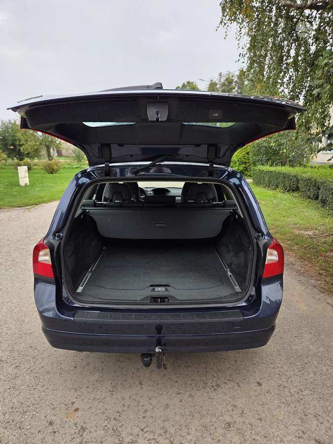 Volvo V70 2013 — photo 15
