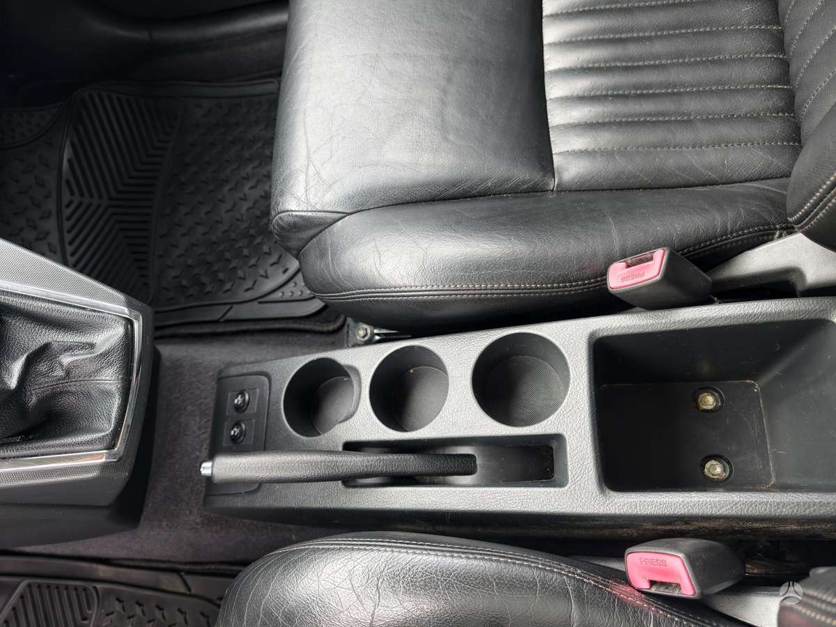 Toyota Corolla 2009 — photo 10