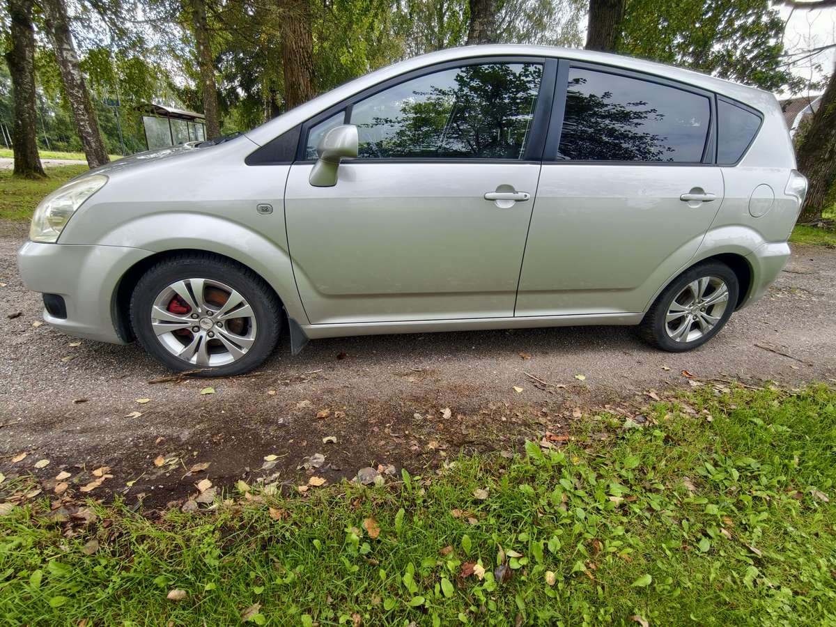 Toyota Corolla 2009 — photo 14