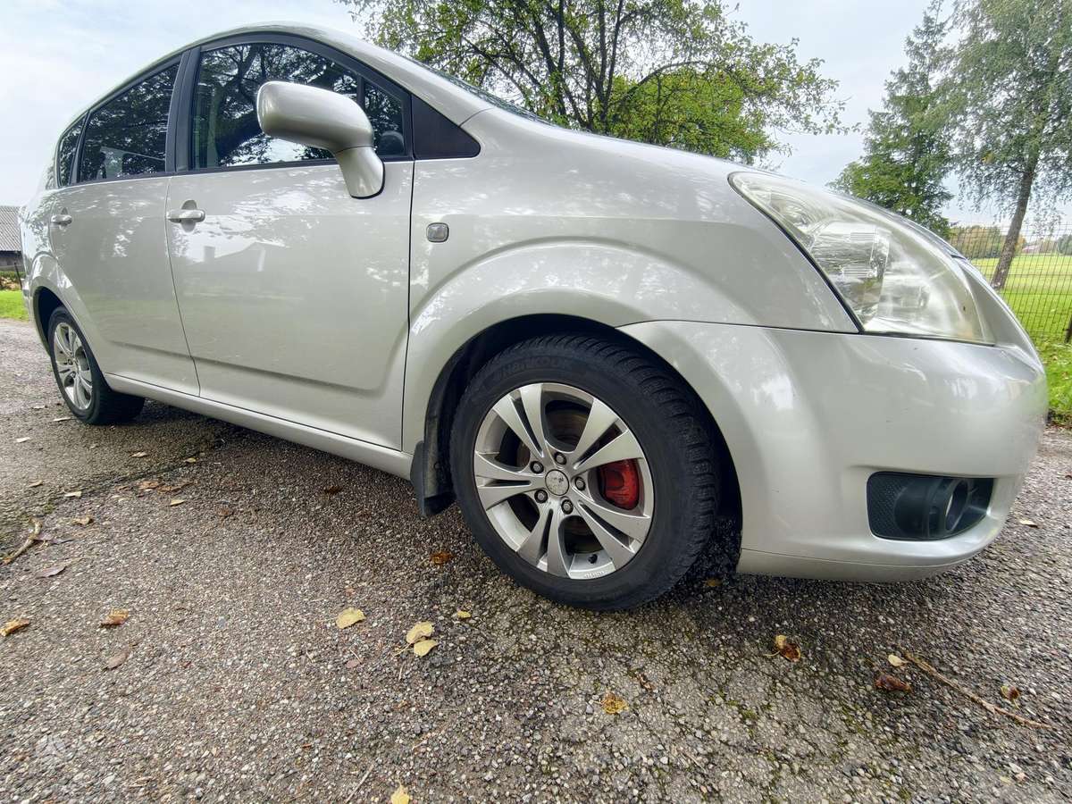 Toyota Corolla 2009 — photo 21