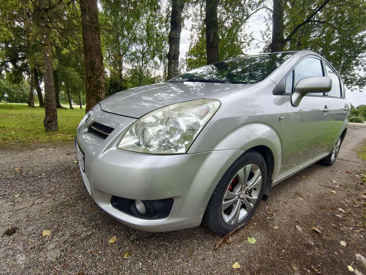 Toyota Corolla 2009 — photo 23
