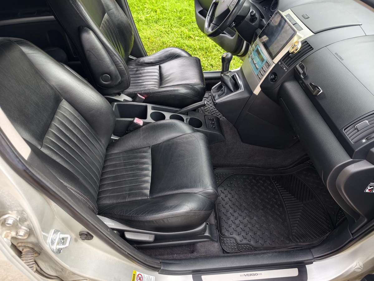 Toyota Corolla 2009 — engine 2231 cm³, 136 HP (100kW)