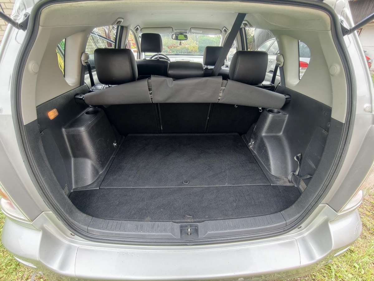 Toyota Corolla 2009 — photo 7