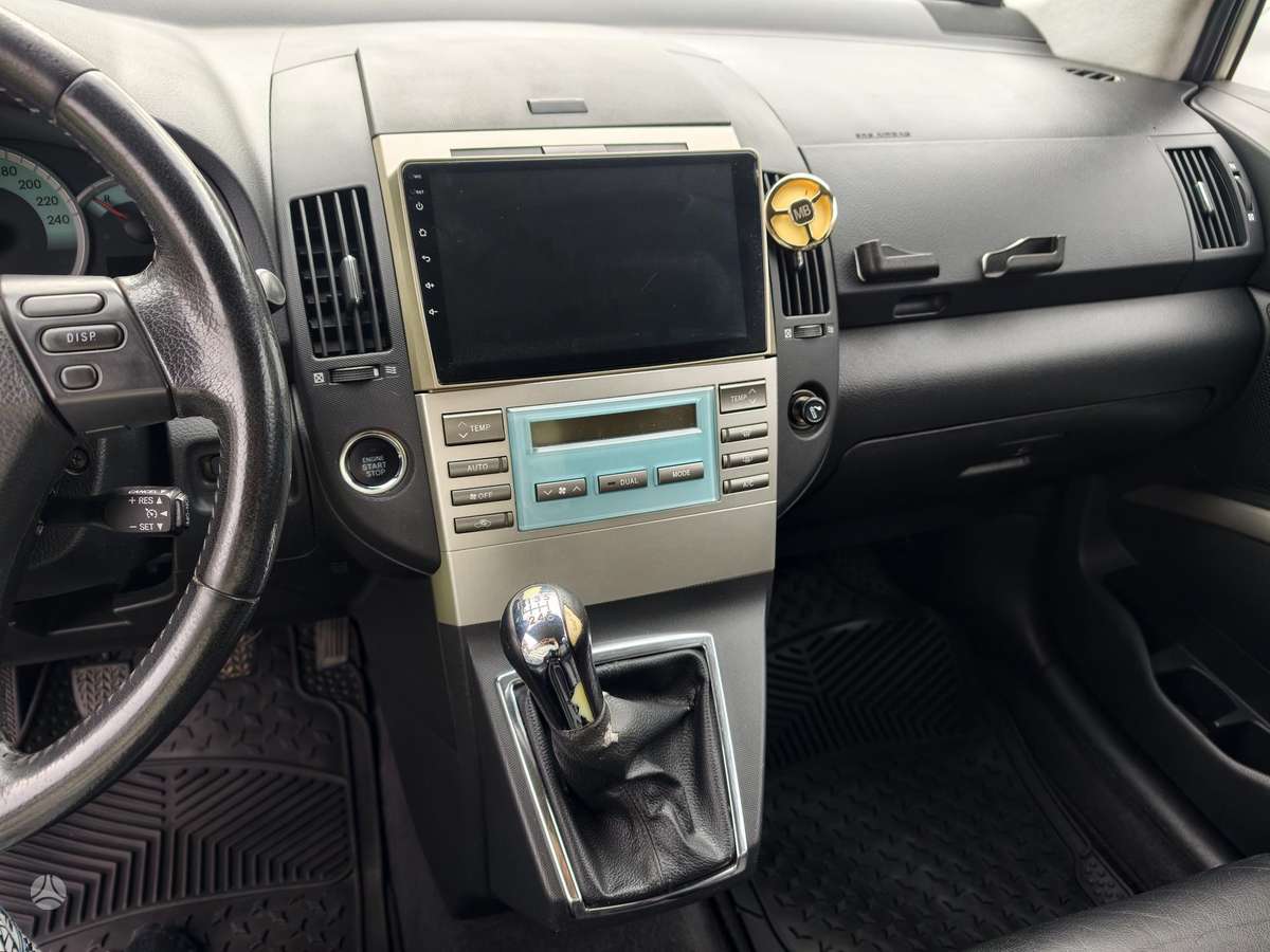 Toyota Corolla 2009 — photo 9