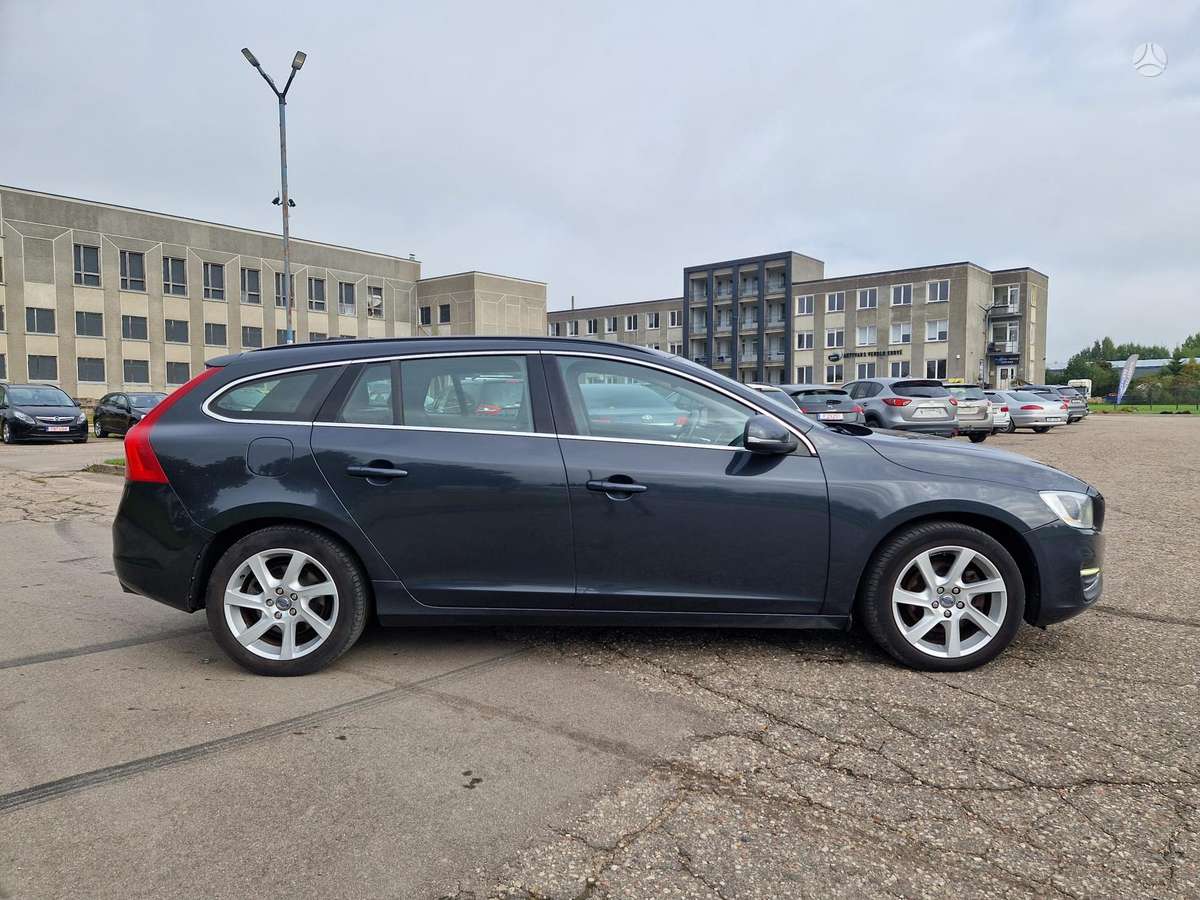 Volvo V60 2014 — photo 5