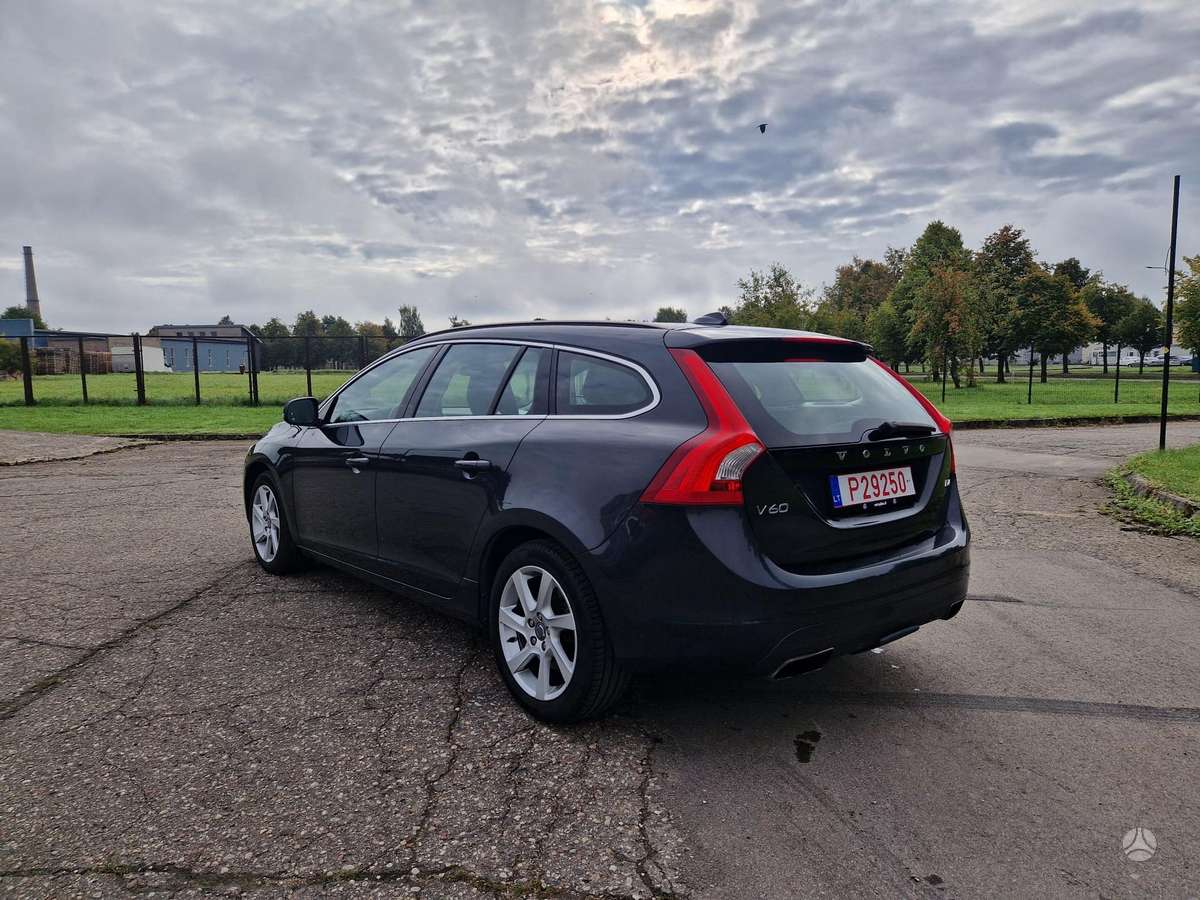 Volvo V60 2014 — photo 6