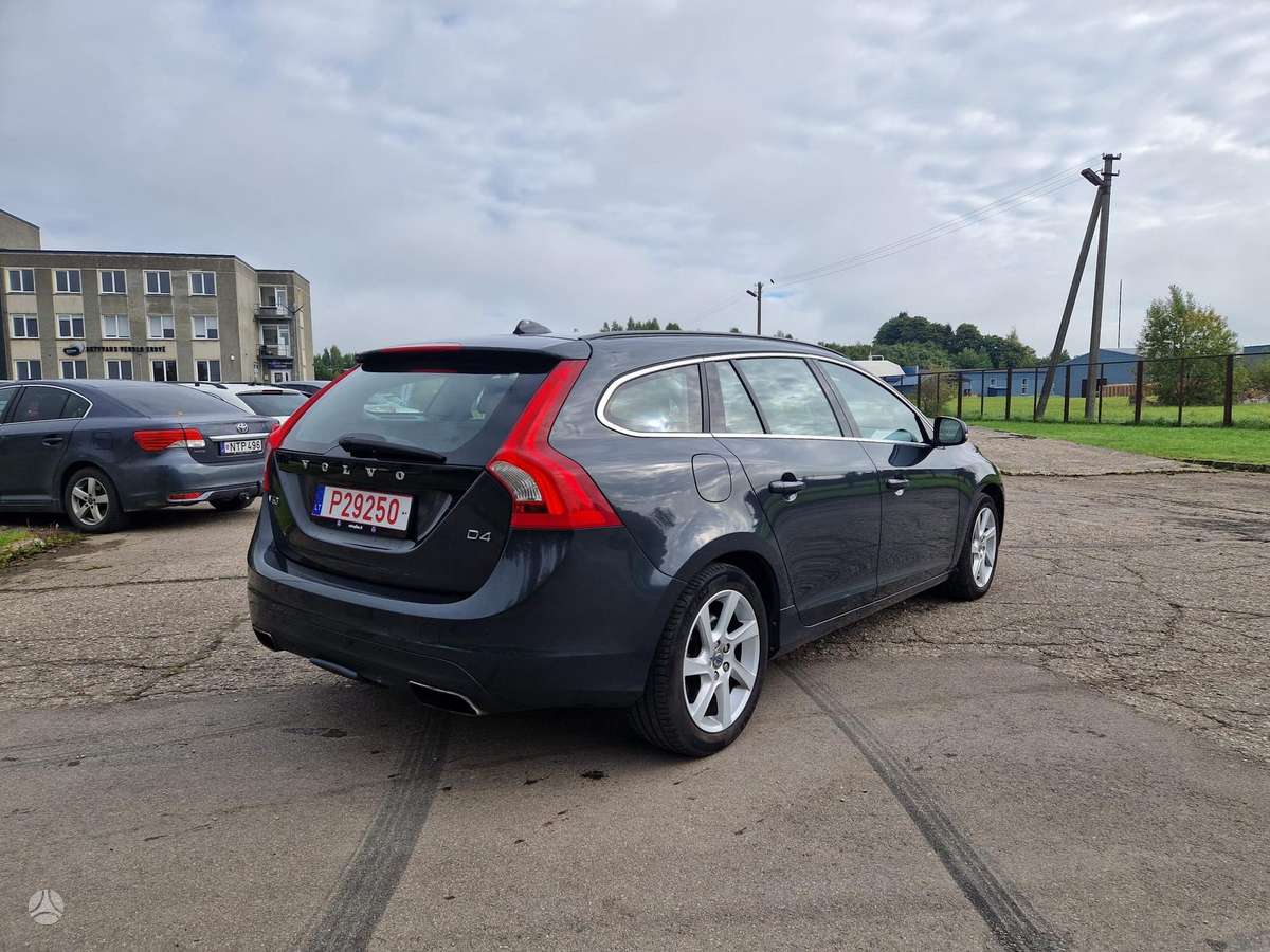 Volvo V60 2014 — photo 7