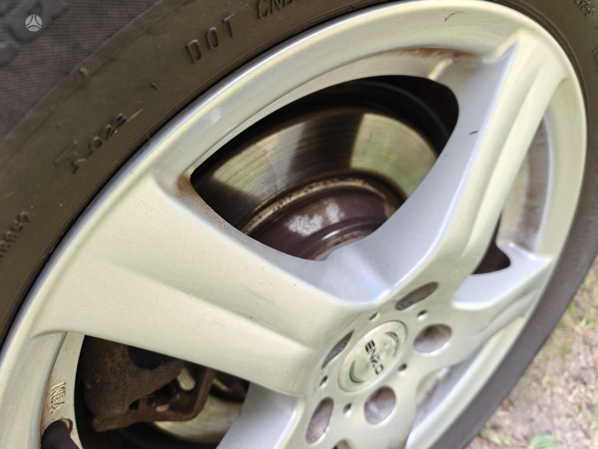 Volvo V70 2009 — photo 10