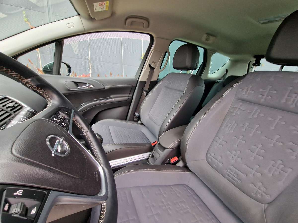 Opel Meriva 2015 — фото 20