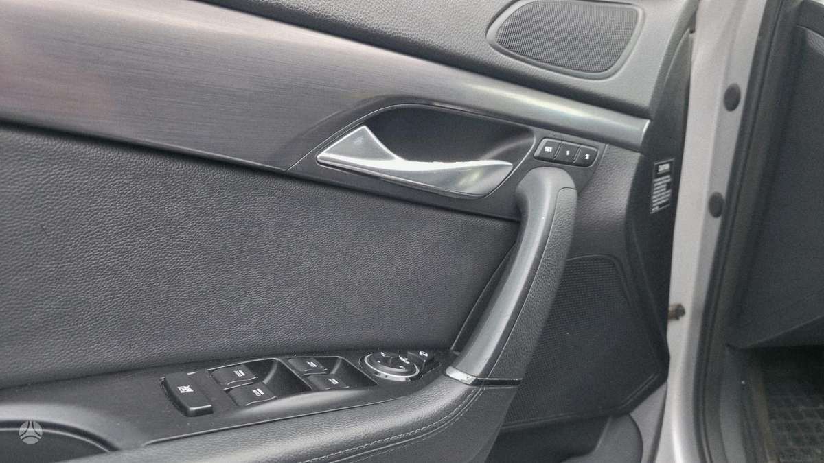 Hyundai i40 2012 — photo 13