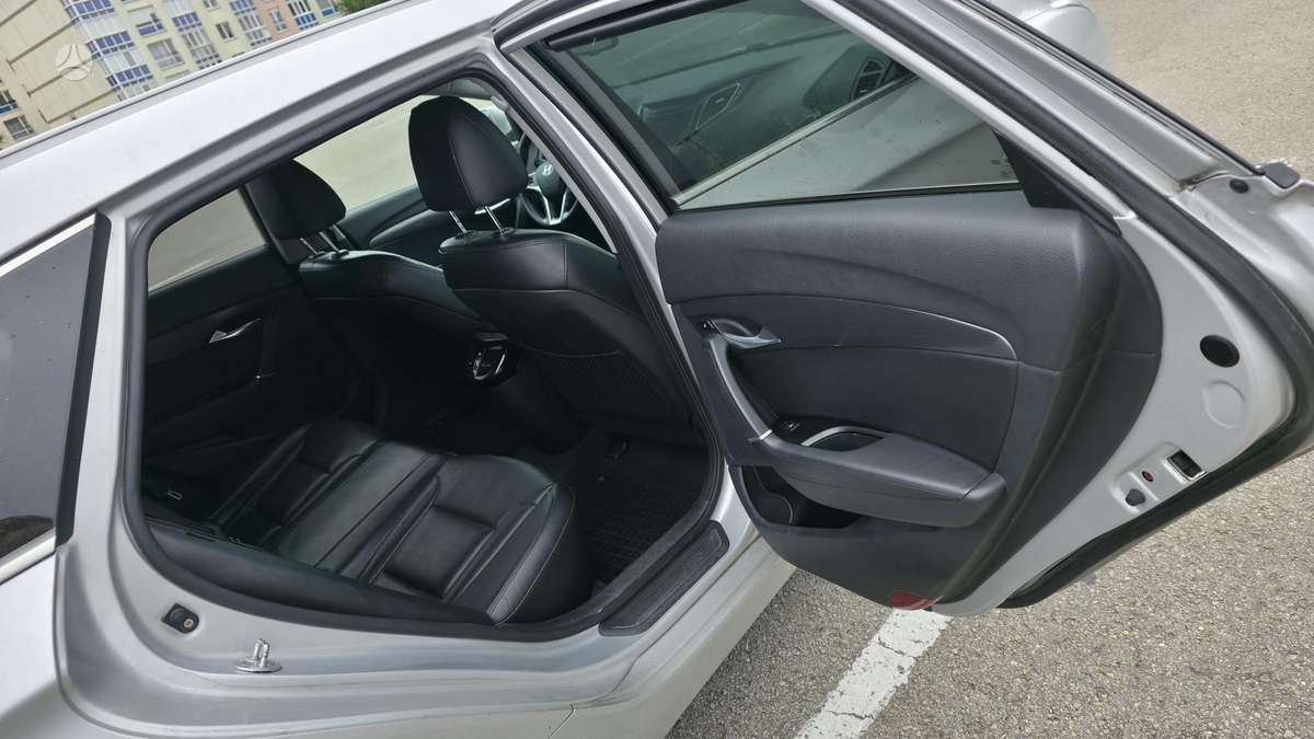 Hyundai i40 2012 — photo 7