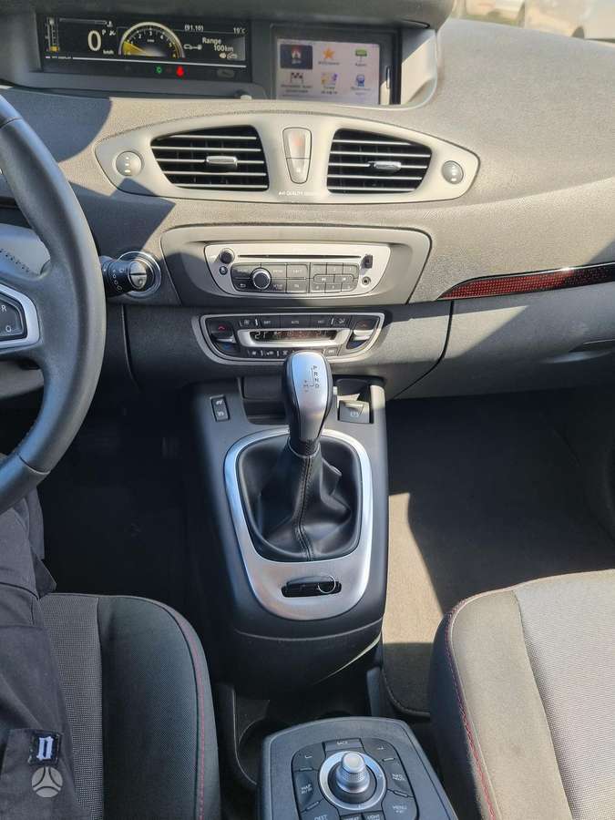 Renault Grand 2013 — photo 11