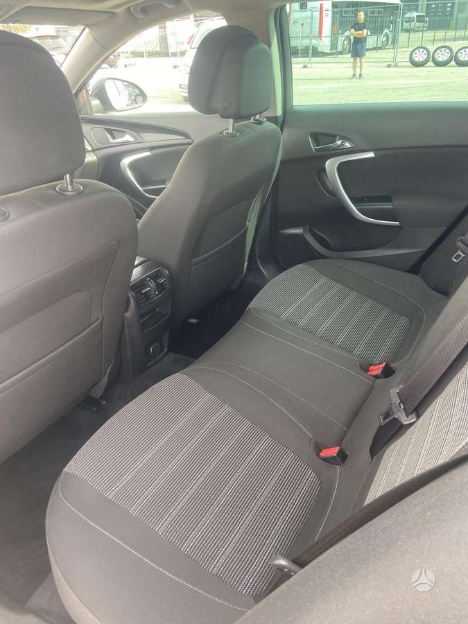 Opel Insignia 2012 — photo 10