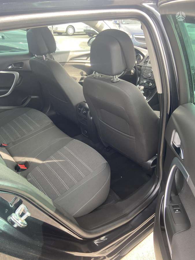 Opel Insignia 2012 — photo 12