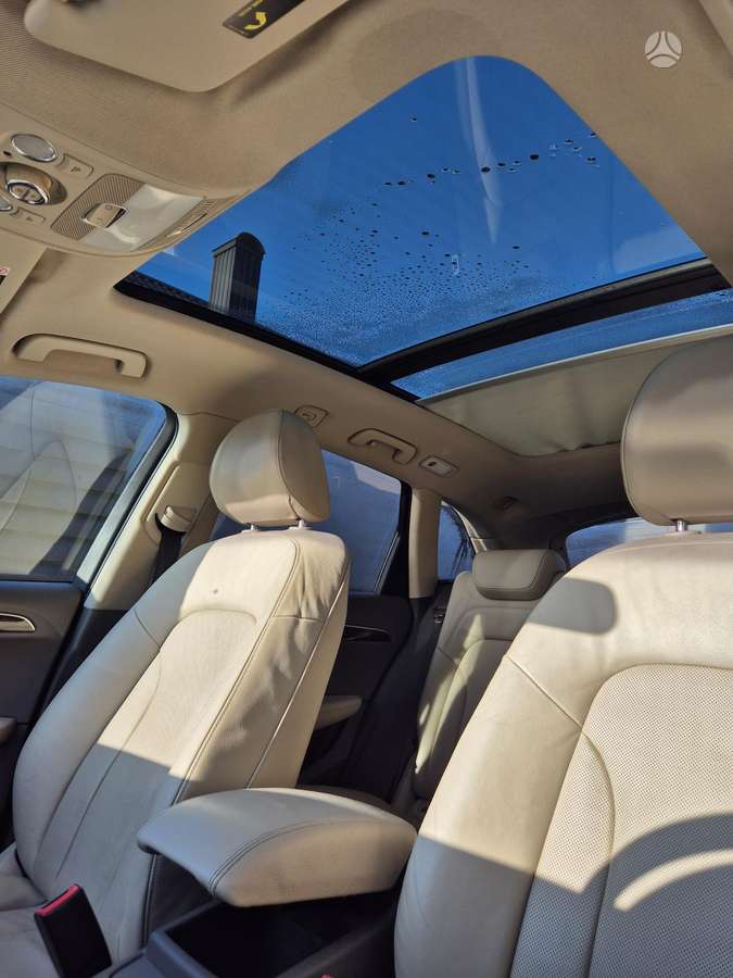 Audi Q5 2010 — photo 10