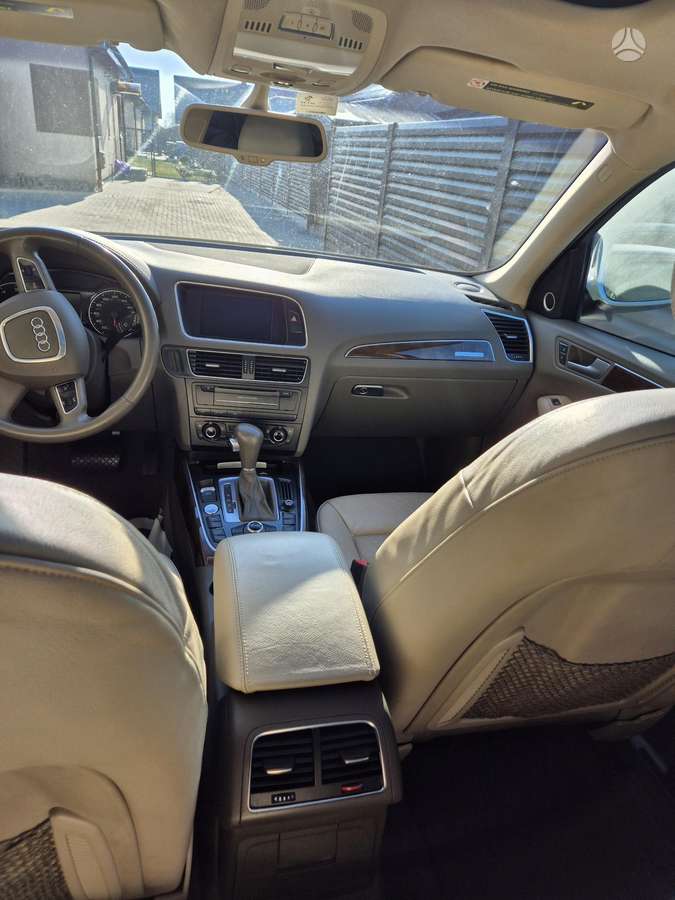 Audi Q5 2010 — photo 7