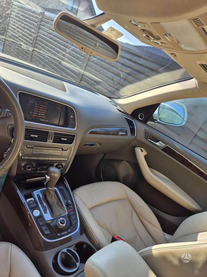 Audi Q5 2010 — photo 9