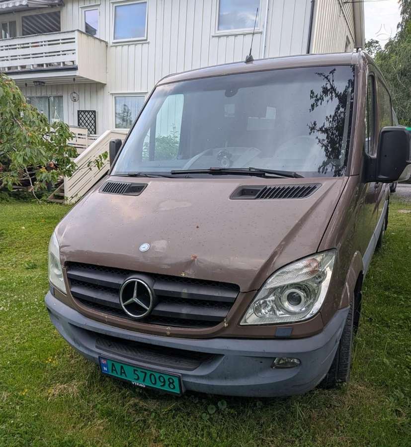 Mercedes-Benz Sprinter 2009 — interior