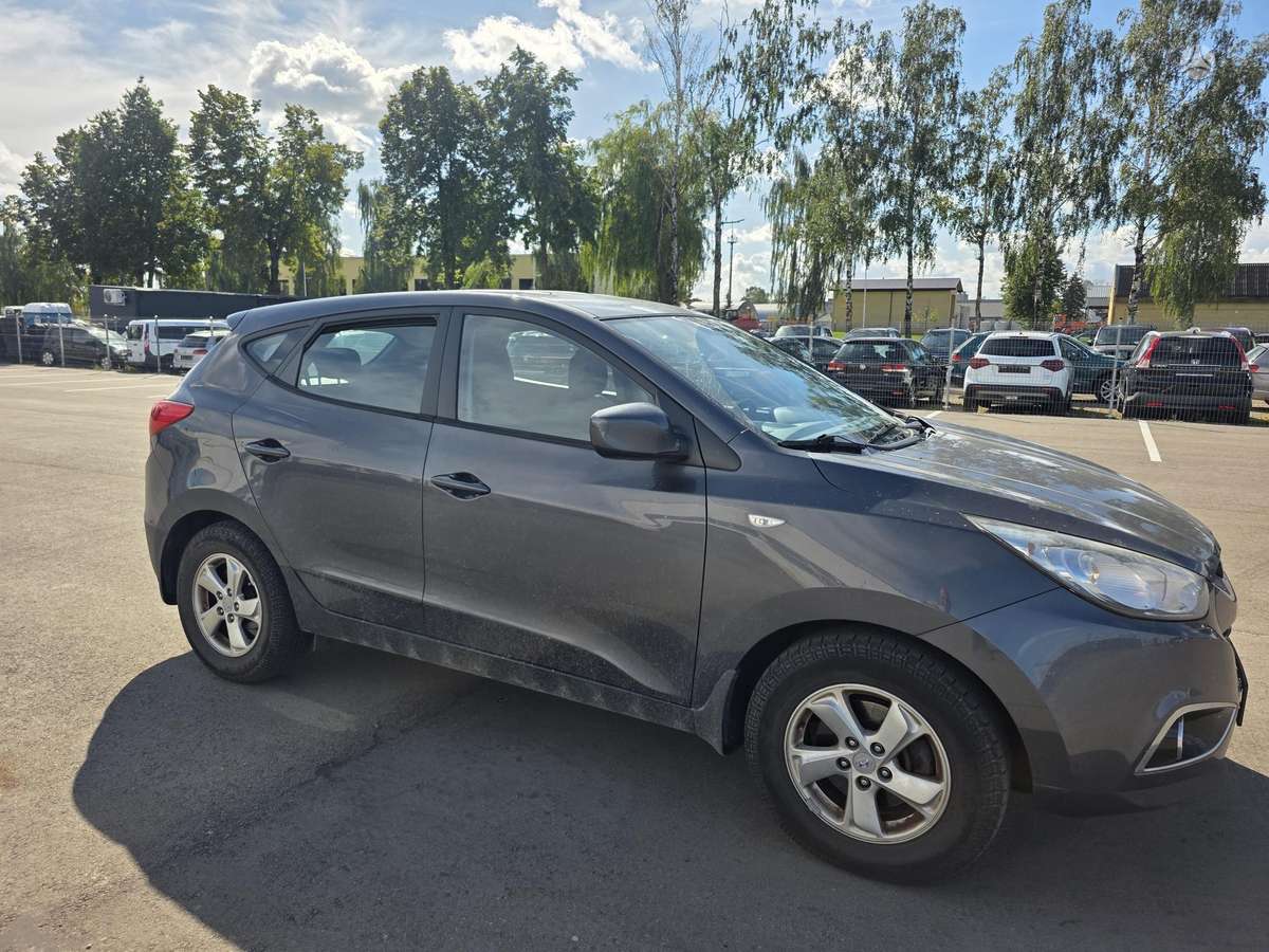 Hyundai ix35 2010 — photo 19