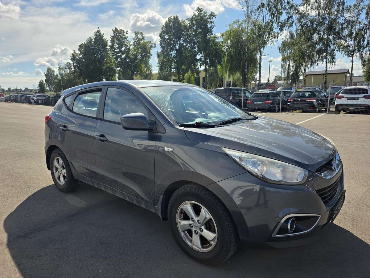 Hyundai ix35 2010 — photo 20