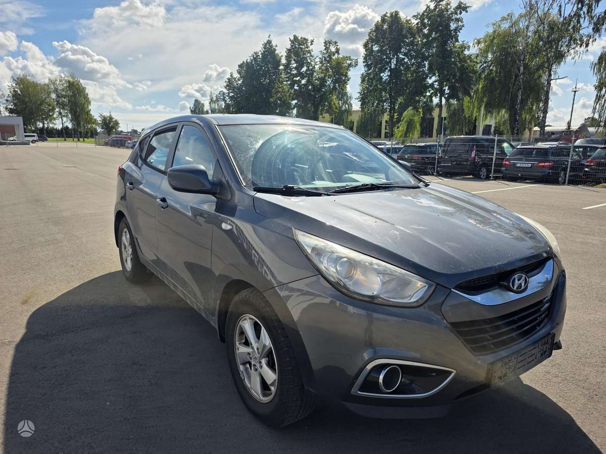 Hyundai ix35 2010 — photo 21