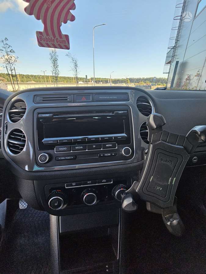 Volkswagen Tiguan 2013 — photo 15