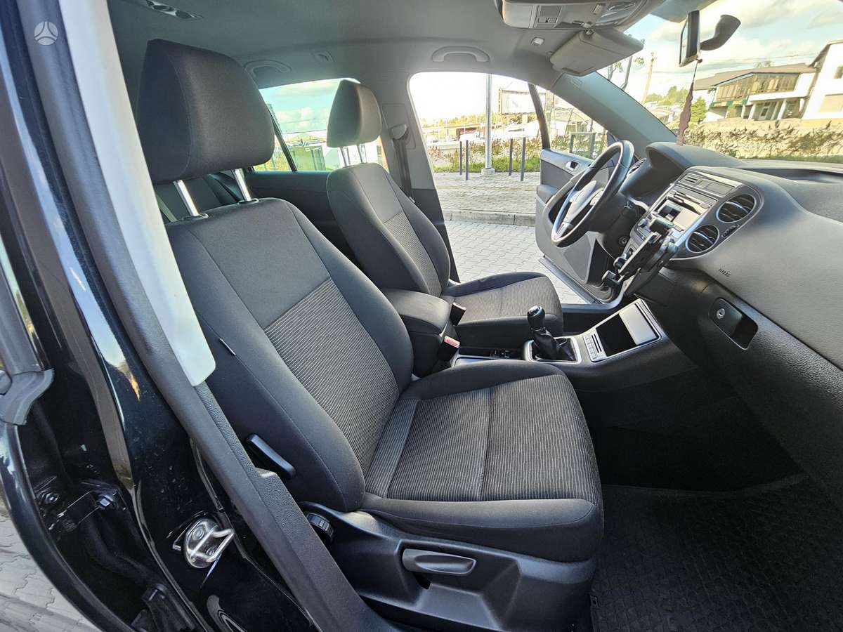 Volkswagen Tiguan 2013 — photo 21